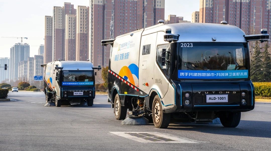 科技引领丨自动驾驶汽车条例实施！谁在领跑环卫无人化赛道？