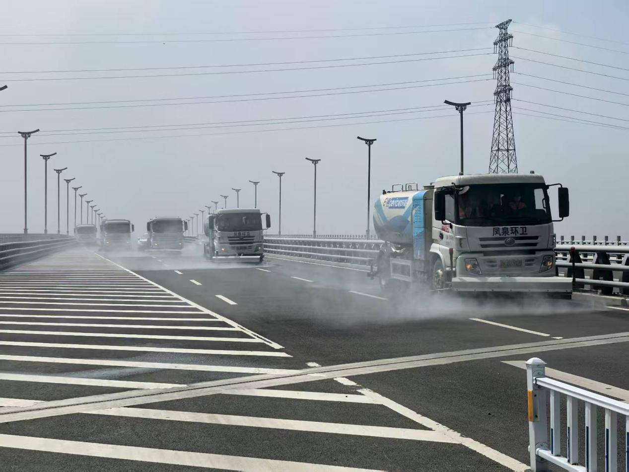 科技引领 | 以设备升级促转型，凤泉区探索绿色环卫新模式